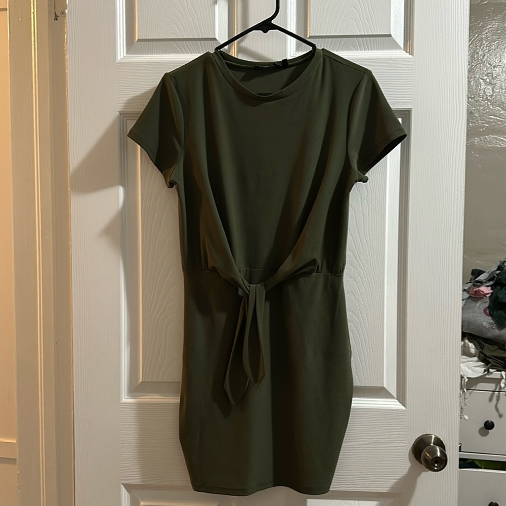 Green EEUC Holiday, work attire, dress